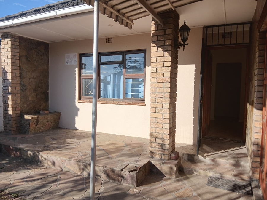 To Let 3 Bedroom Property for Rent in Heathfield Western Cape